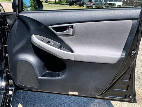 Used 2015 Toyota Prius Two FWD image 23
