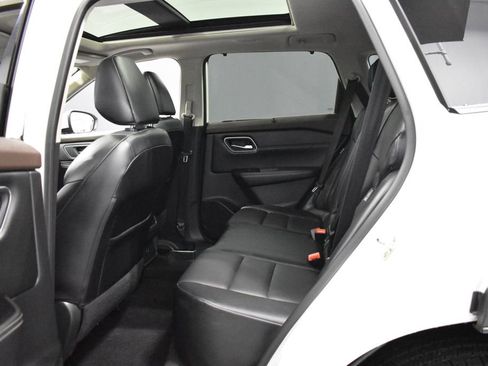 Certified 2021 Nissan Rogue SV w/ Premium Package AWD/4WD image 31