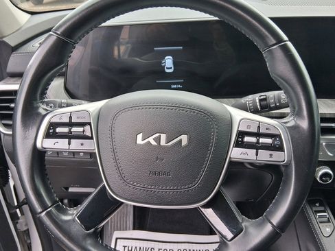 Used 2023 Kia Telluride EX w/ EX Captain's Chair Package image 13