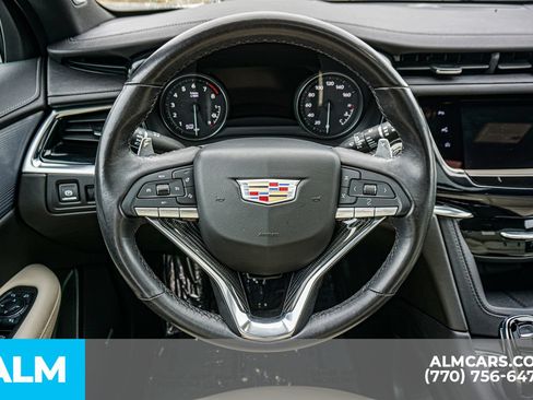 Used 2023 Cadillac XT6 Sport w/ Technology Package AWD/4WD image 30