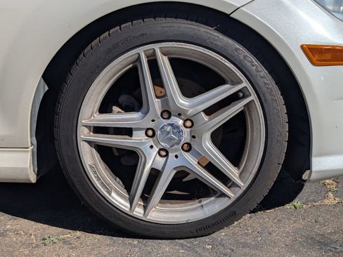 Used 2012 Mercedes-Benz C 250 Coupe image 5