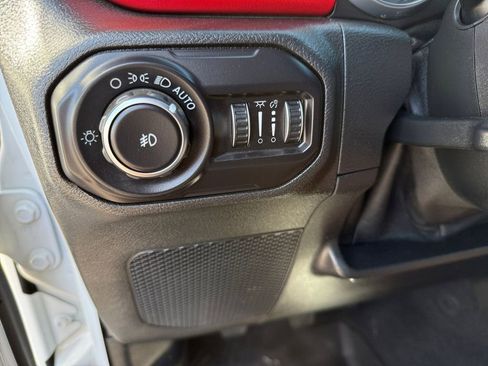 Used 2018 Jeep Wrangler Unlimited Rubicon w/ Steel Bumper Group image 23