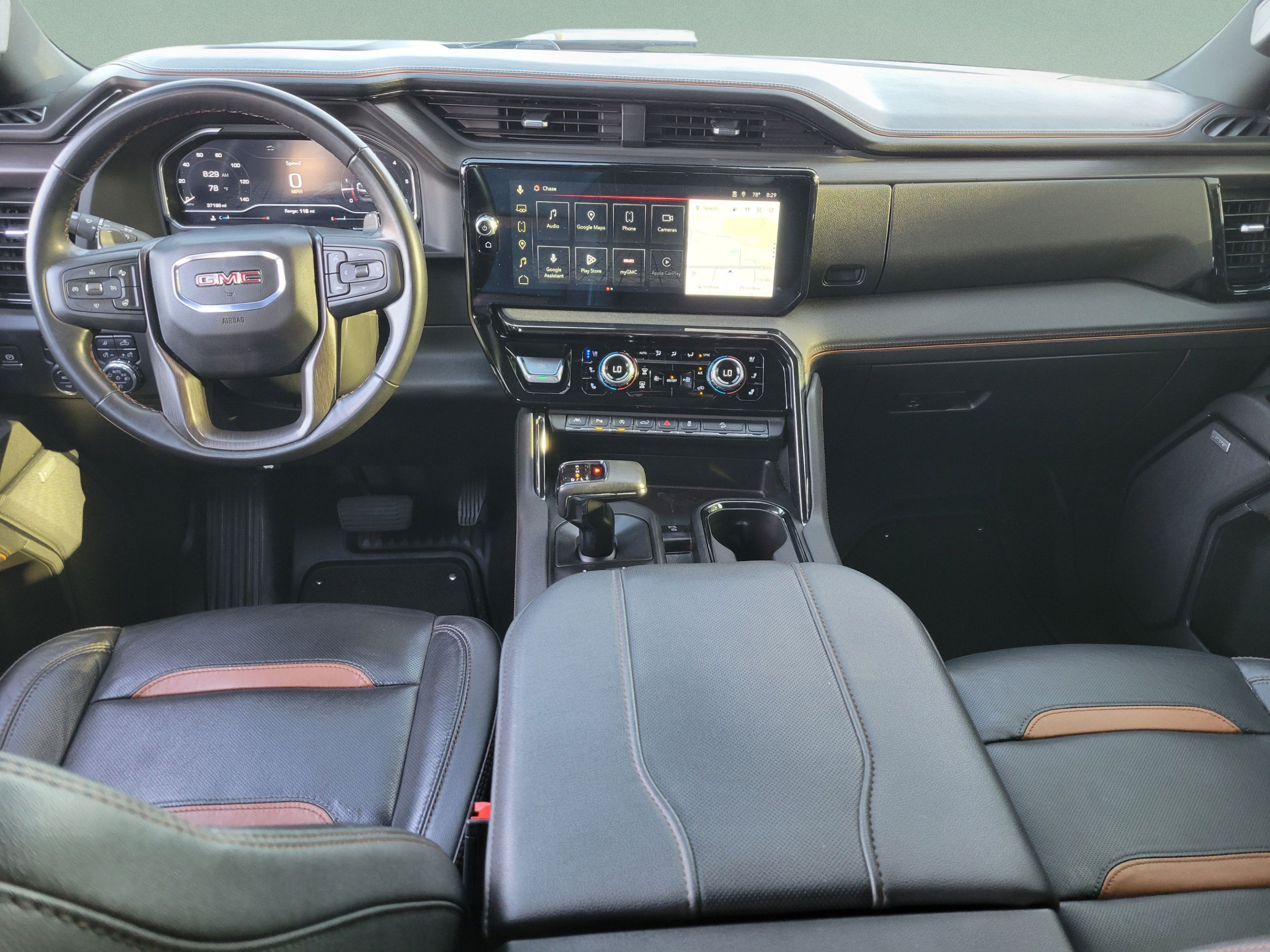 Used 2024 GMC Sierra 1500 AT4 w/ Technology Package AWD/4WD image 7
