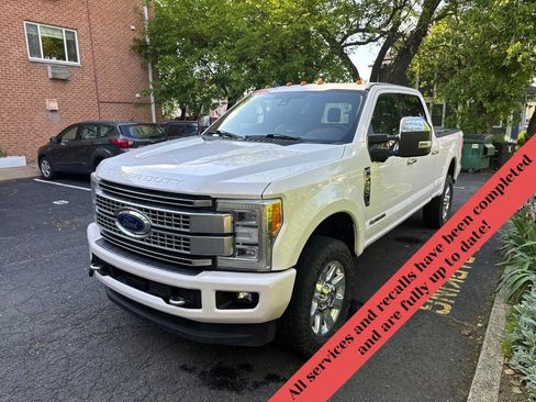 Used 2019 Ford F250 Platinum w/ Platinum Ultimate Package AWD/4WD image 3