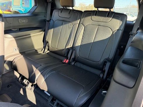 New 2025 Jeep Grand Cherokee L Limited w/ Luxury Tech Group II image 9