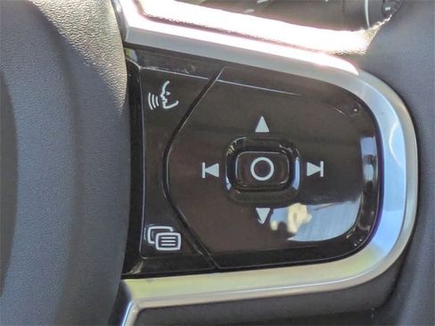 Certified 2023 Volvo S60 T8 Ultimate image 19