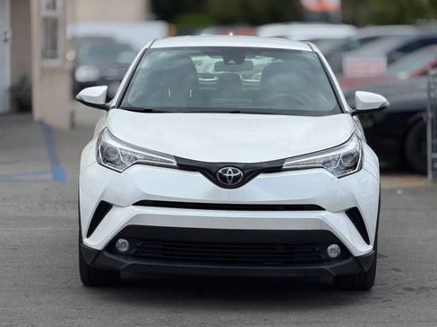 Used 2018 Toyota C-HR XLE FWD image 48