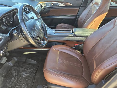 Used 2020 Lincoln MKZ Reserve w/ Monochromatic Package image 14