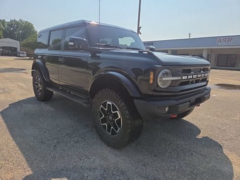 Used 2024 Ford Bronco Outer Banks AWD/4WD image 1