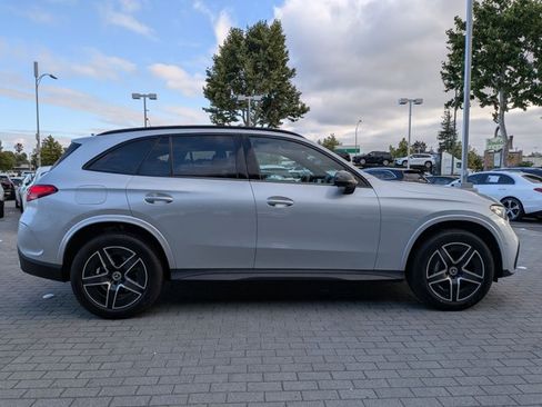 Certified 2025 Mercedes-Benz GLC 300 4MATIC image 4