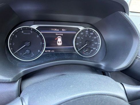 Used 2024 Nissan Sentra SV FWD image 9