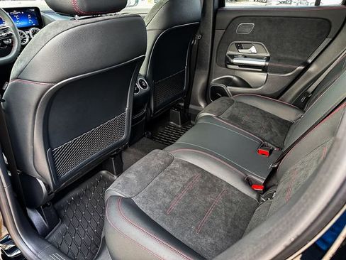 New 2025 Mercedes-Benz GLA 250 image 21