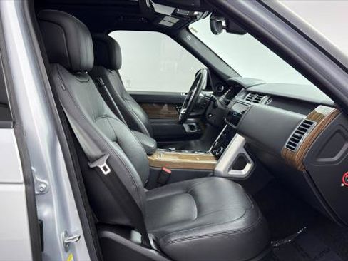 Used 2019 Land Rover Range Rover Supercharged AWD/4WD image 22