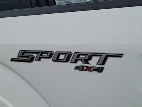 Used 2019 Ford F150 XLT w/ Equipment Group 302A Luxury AWD/4WD image 10