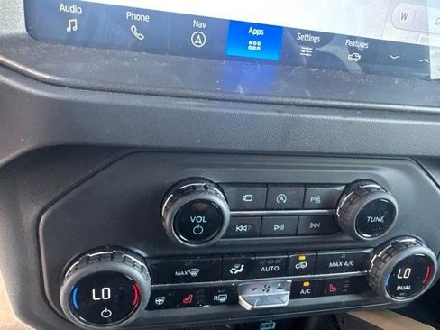 Used 2025 Ford Bronco Badlands AWD/4WD image 15