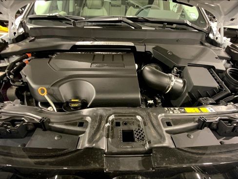 New 2025 Land Rover Discovery Sport S image 16