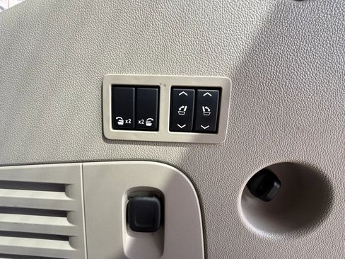 Used 2016 GMC Yukon Denali w/ Open Road Package image 33