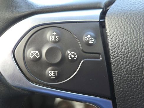 Used 2023 Chevrolet Traverse LT w/ Midnight/Sport Edition image 25