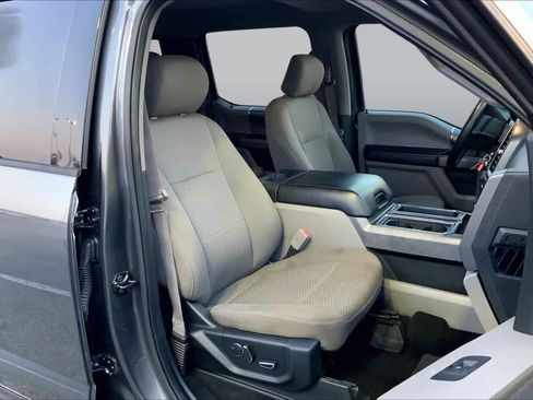Used 2018 Ford F150 XLT w/ Equipment Group 302A Luxury RWD image 9