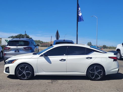 Used 2023 Nissan Altima 2.5 SR image 7