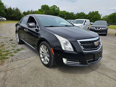 Used 2017 Cadillac XTS Luxury FWD image 2