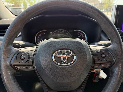 Certified 2024 Toyota RAV4 LE AWD/4WD image 32