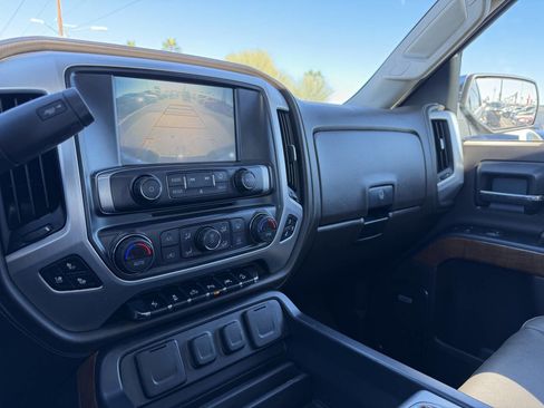 Used 2018 GMC Sierra 1500 SLT image 23