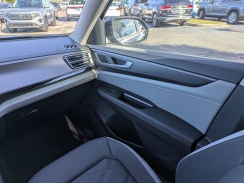 New 2026 Volkswagen Atlas Peak Edition image 19