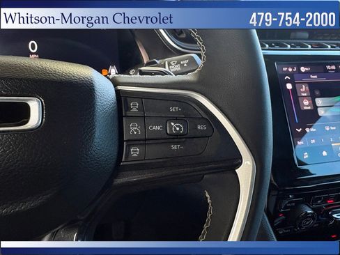 Used 2023 Jeep Grand Cherokee L Laredo image 21