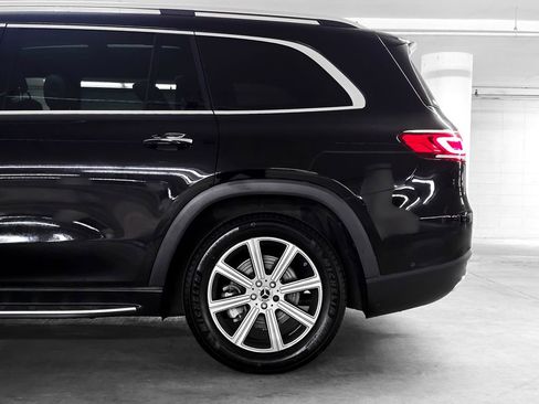 Used 2022 Mercedes-Benz GLS 450 4MATIC image 15