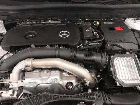 New 2026 Mercedes-Benz GLB 250 image 9