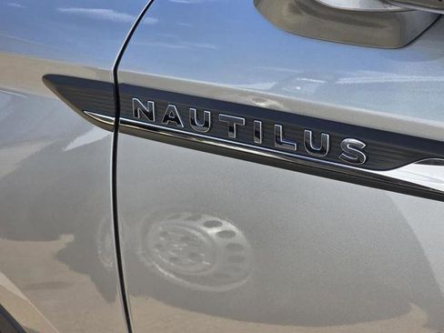Used 2023 Lincoln Nautilus Reserve w/ Cargo Utility Package FWD image 29