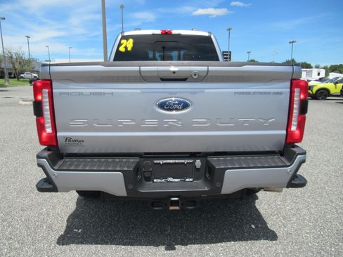 Used 2024 Ford F250 Lariat w/ Lariat Ultimate Package AWD/4WD image 6