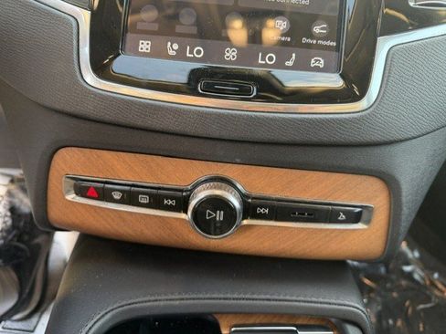 Used 2023 Volvo XC90 T8 Plus w/ Protection Package Premier AWD/4WD image 23