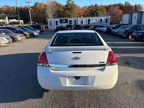 Used 2011 Chevrolet Impala LT image 8