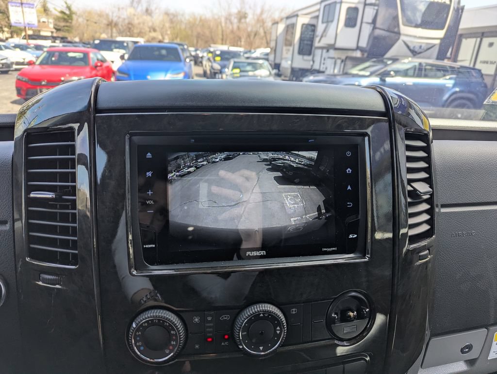 Used 2017 Mercedes-Benz Sprinter 2500 image 21