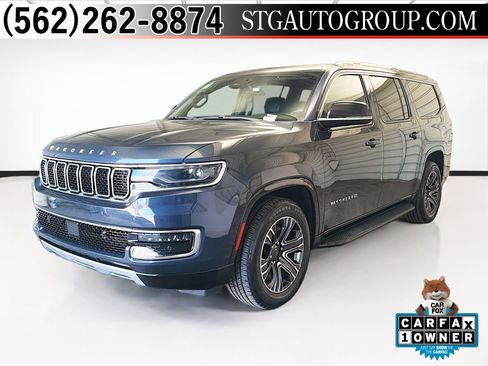 Used 2024 Jeep Wagoneer L Series II RWD image 1