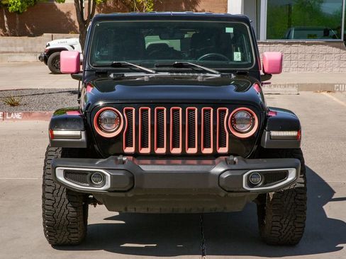 Used 2020 Jeep Wrangler Unlimited Sahara image 3