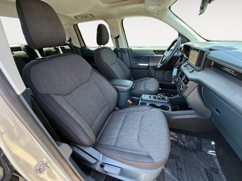 Used 2024 Ford Maverick XLT w/ XLT Luxury Package FWD image 19