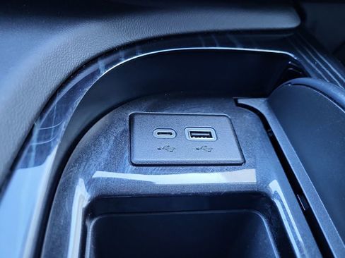 Certified 2024 Cadillac Escalade Sport w/ Touring Package image 27