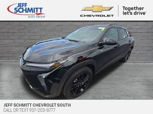 Certified 2024 Chevrolet Trax ACTIV w/ Sunroof Package FWD image 1