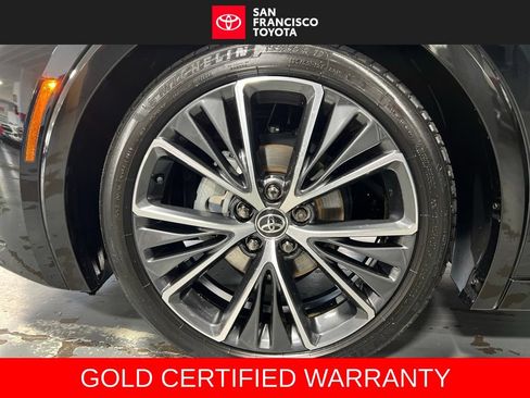 Certified 2023 Toyota Prius Limited FWD image 9