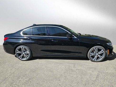 Used 2021 BMW 330i Sedan w/ Convenience Package RWD image 2