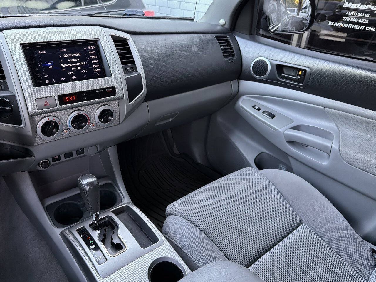 Used 2010 Toyota Tacoma 4x4 Double Cab w/ TRD Off-Road Pkg image 11