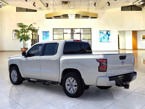 Certified 2024 Nissan Frontier SV w/ SV Convenience Package RWD image 7