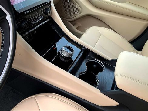 New 2025 Jeep Grand Cherokee L Limited w/ Trailer Tow Package image 8