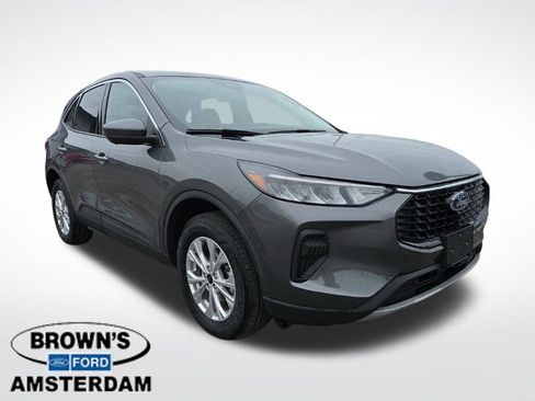 Used 2023 Ford Escape Active w/ Tech Pack #2 AWD/4WD image 1