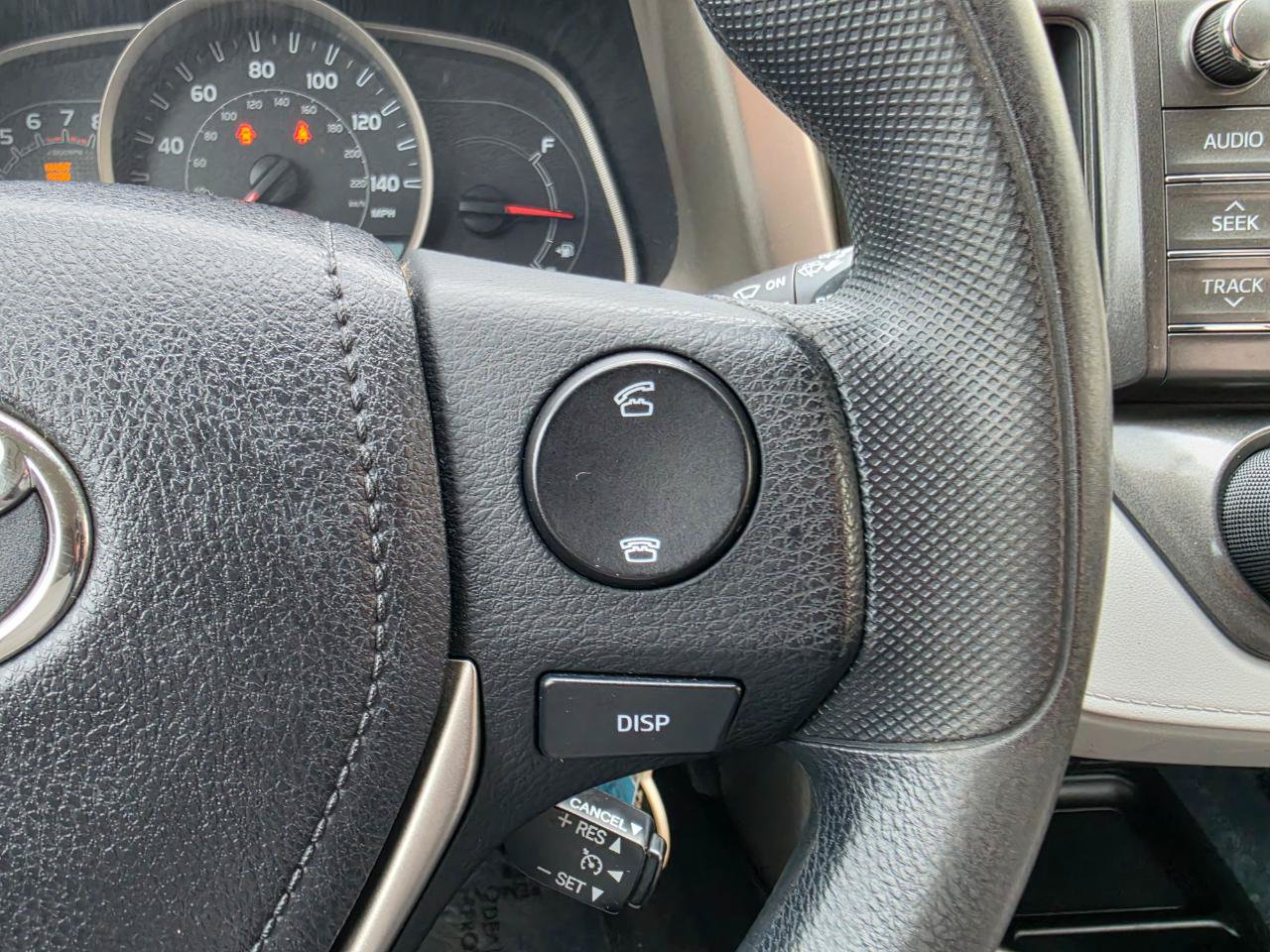 Used 2013 Toyota RAV4 LE AWD/4WD image 16