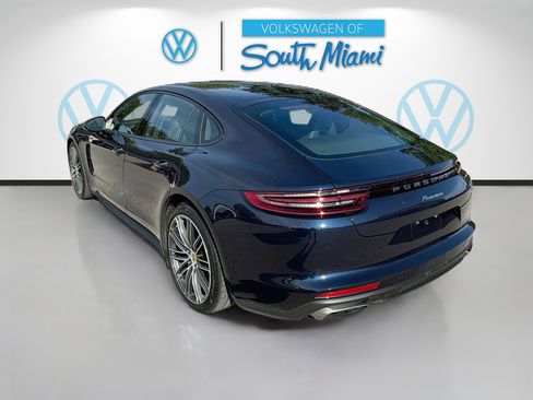 Used 2020 Porsche Panamera RWD image 5