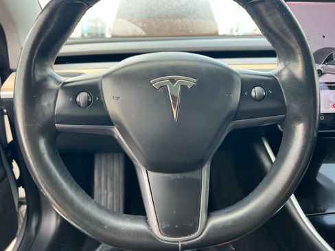 Used 2018 Tesla Model 3 Long Range image 23